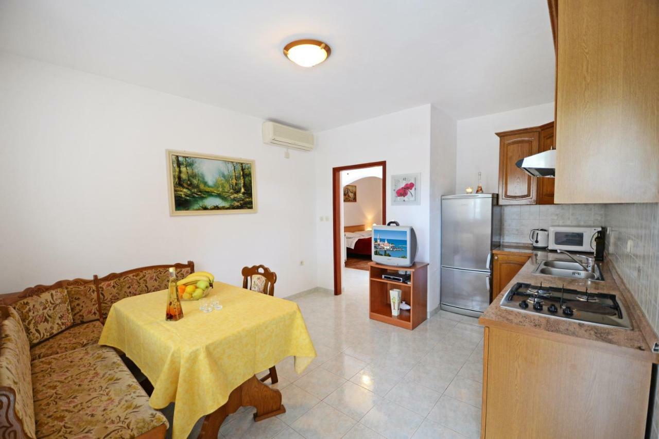 Apartmani Kramar Porec Exterior photo